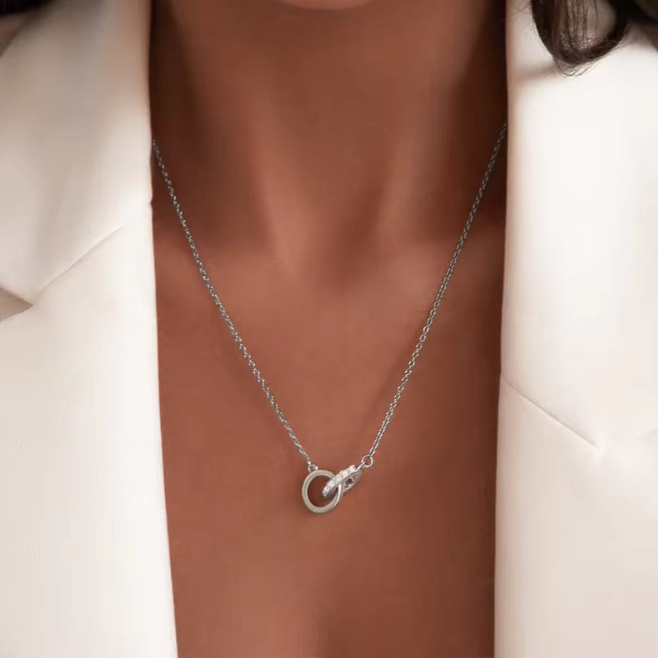 The Bond Necklace