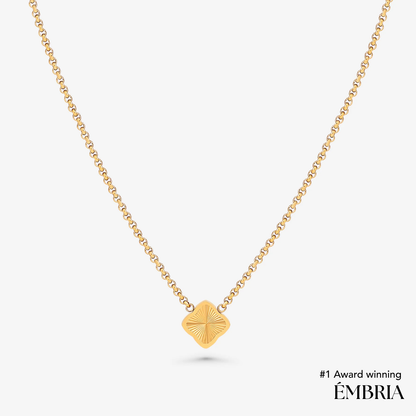 Noiré Clover Necklace