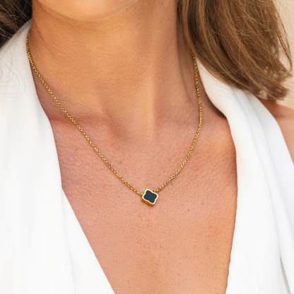 Noiré Clover Necklace